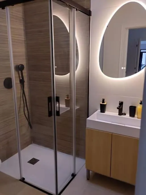 Apartamento Mensaque Triana, 2 Dormitorios Seville