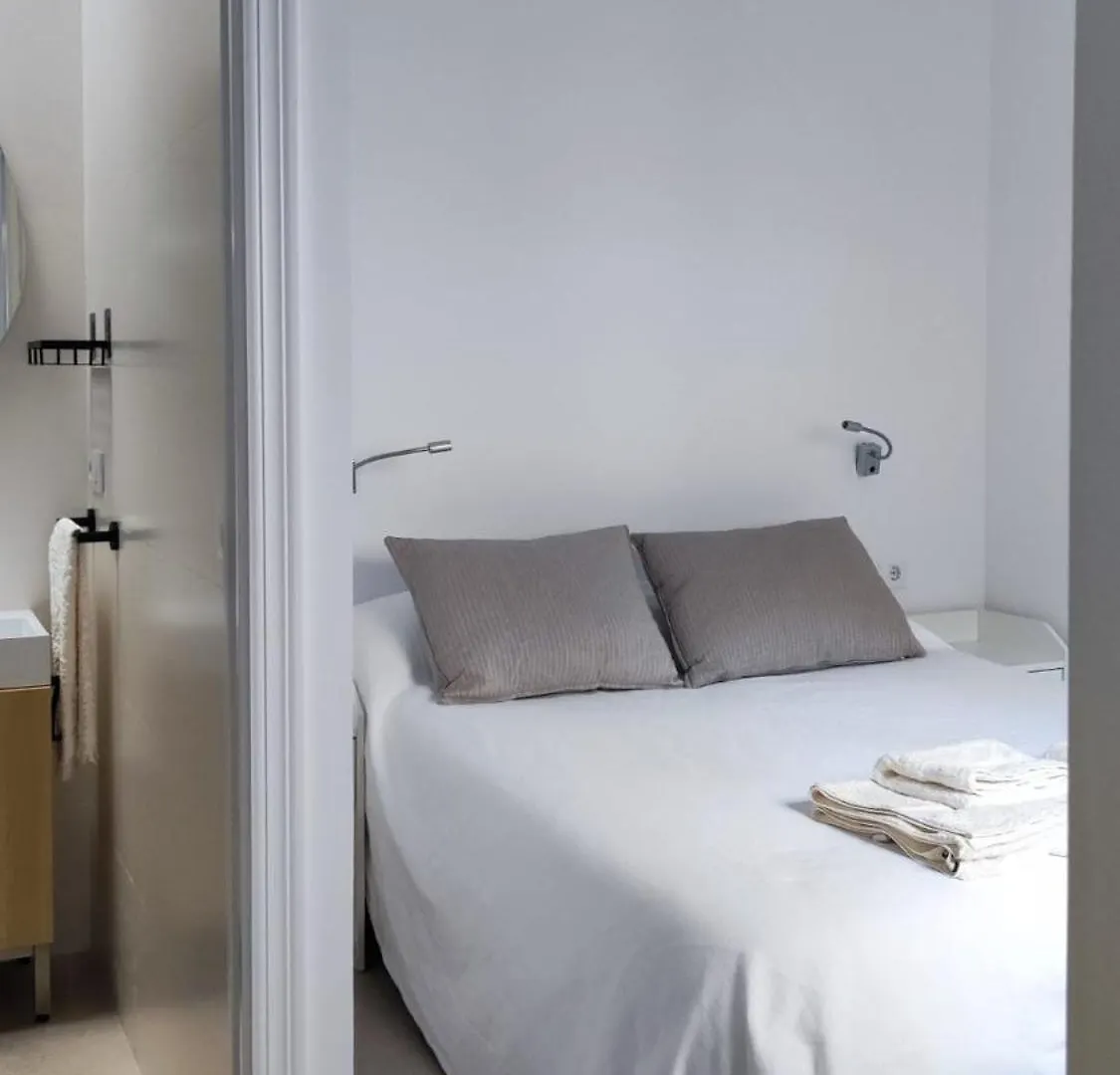 Apartamento Mensaque Triana, 2 Dormitorios Seville