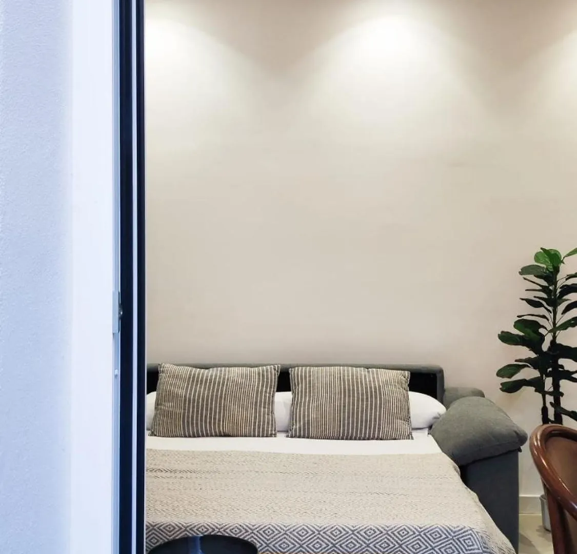 Apartamento Mensaque Triana, 2 Dormitorios Seville 0*,